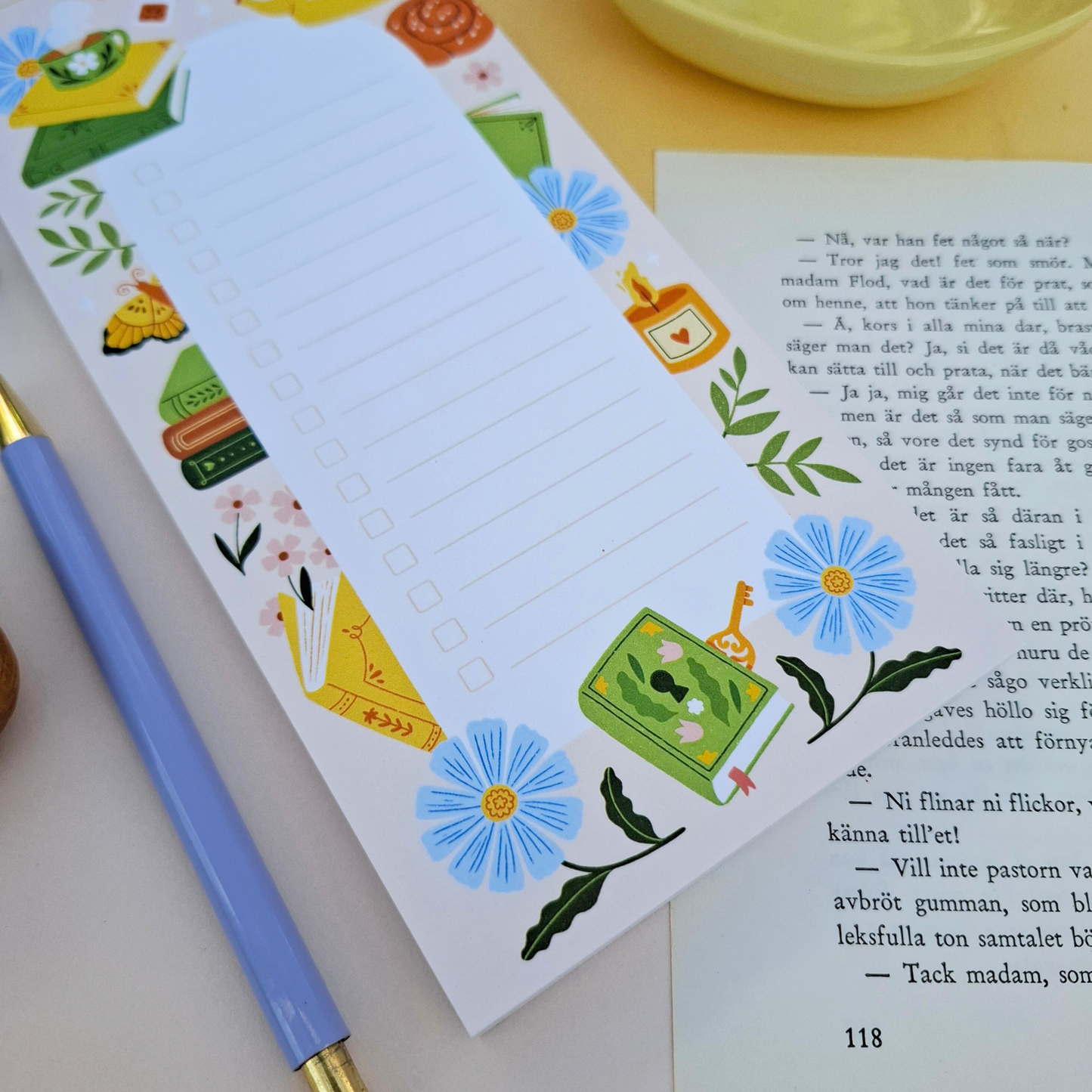 Bookish notepad