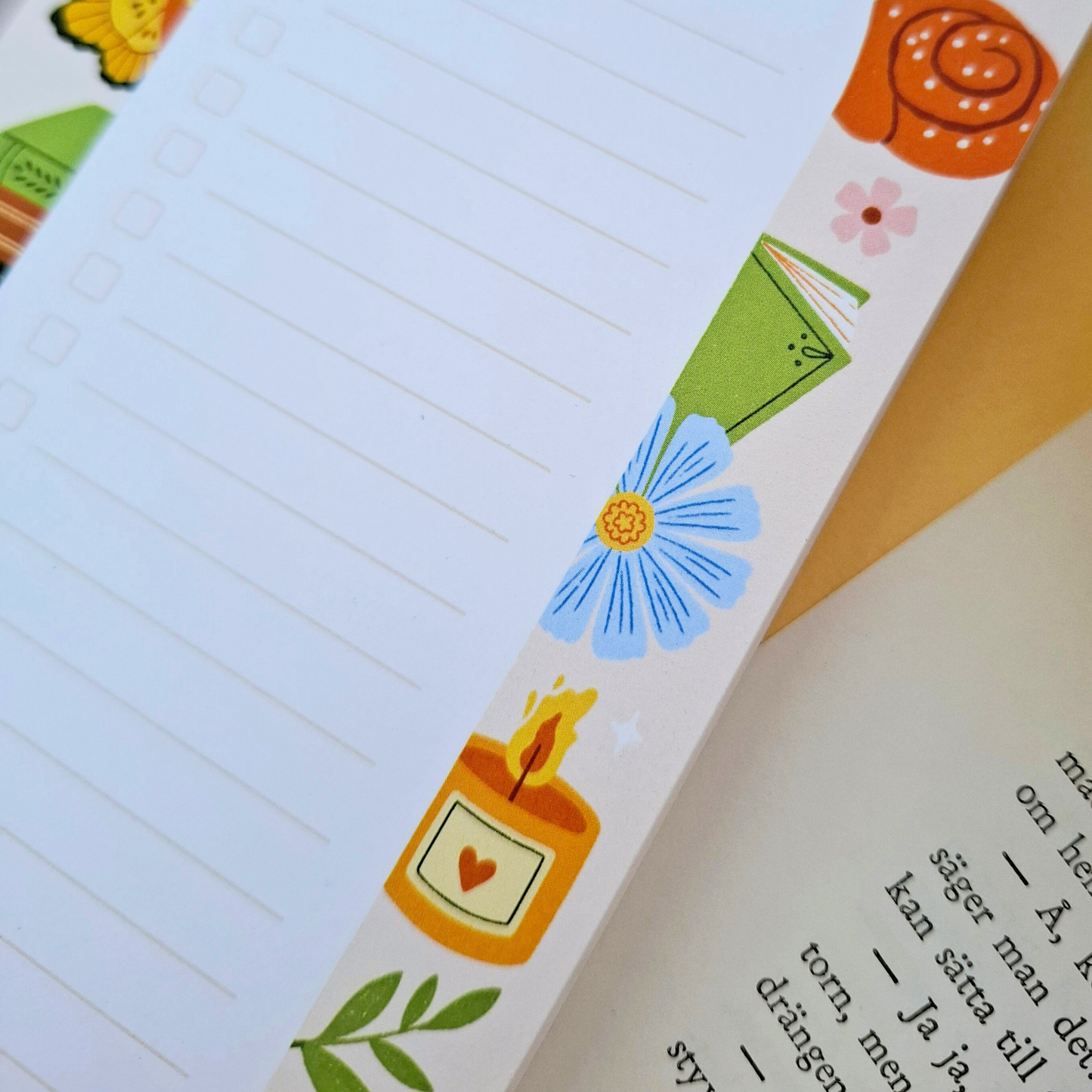 Bookish notepad