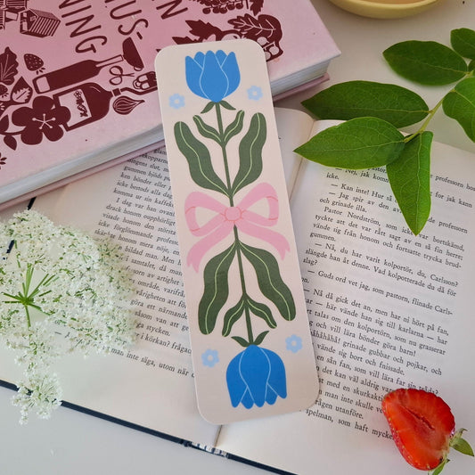 Flowers and bow laminated bookmark